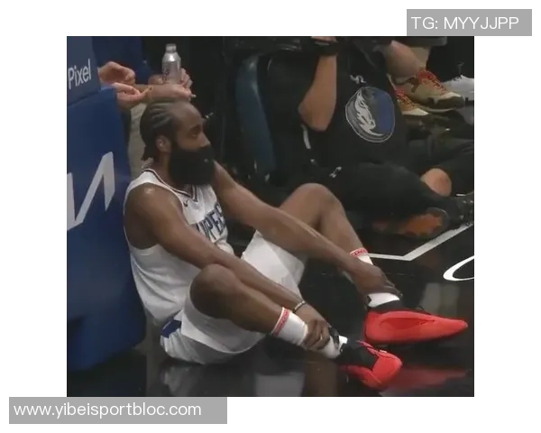 哈登首节三分球失准却依然贡献10分1板3助表现引发热议